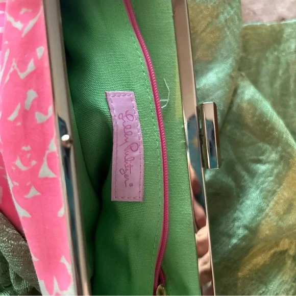 Lilly Pulitzer Pink and White Clutch - Picture 3 of 6